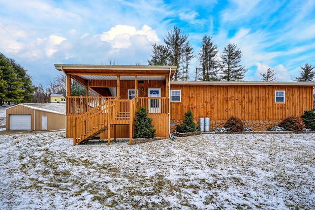 1601 Graham School Road, Gallipolis, OH 45631