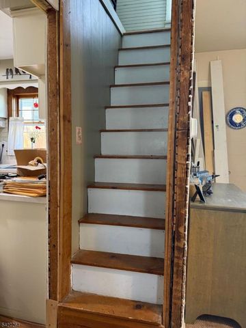 29 Lakeside Rd, West Milford Twp., NJ 07421