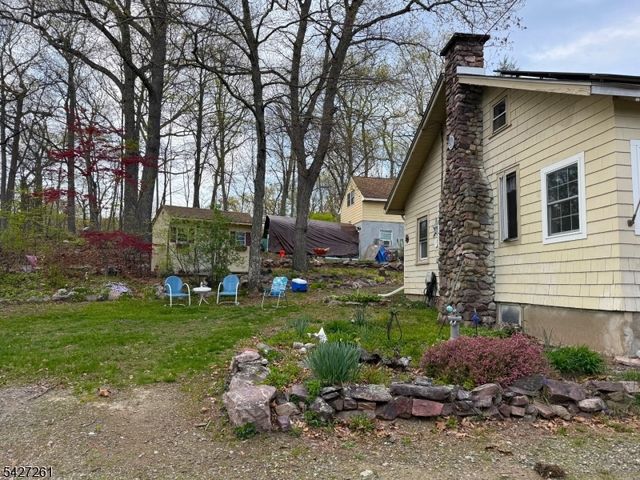 29 Lakeside Rd, West Milford Twp., NJ 07421