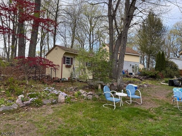 29 Lakeside Rd, West Milford Twp., NJ 07421