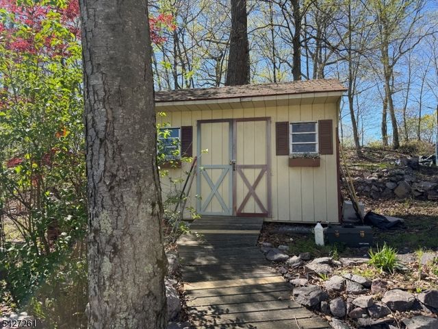 29 Lakeside Rd, West Milford Twp., NJ 07421