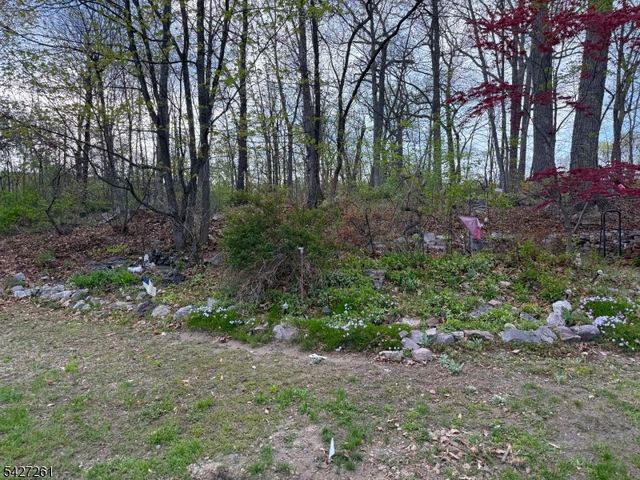 29 Lakeside Rd, West Milford Twp., NJ 07421