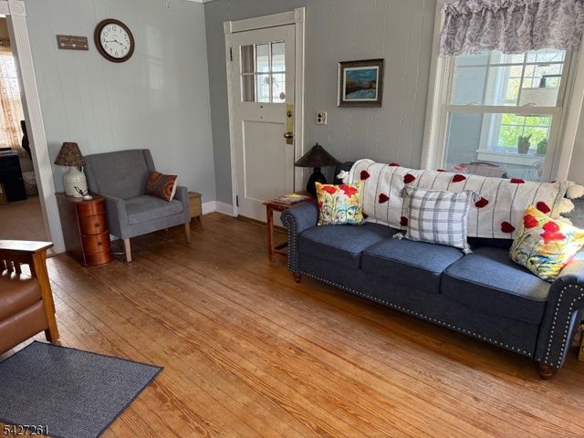 29 Lakeside Rd, West Milford Twp., NJ 07421