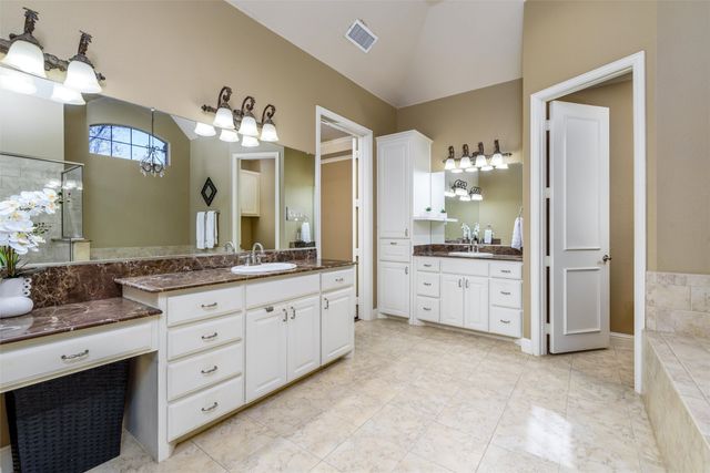 136 Whispering Winds Drive, Gunter, TX 75058