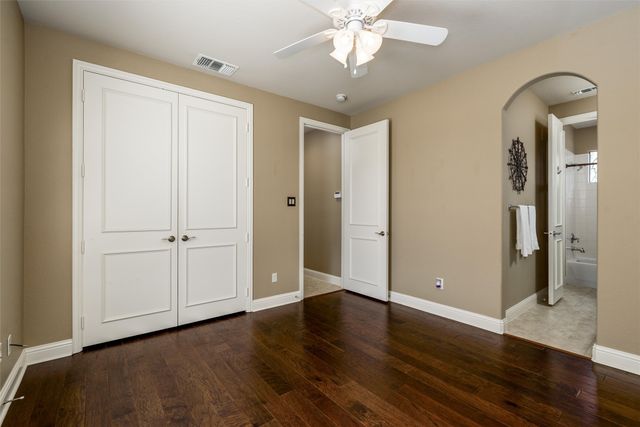 136 Whispering Winds Drive, Gunter, TX 75058