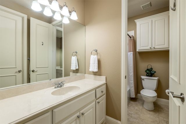 136 Whispering Winds Drive, Gunter, TX 75058