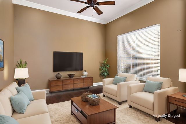136 Whispering Winds Drive, Gunter, TX 75058