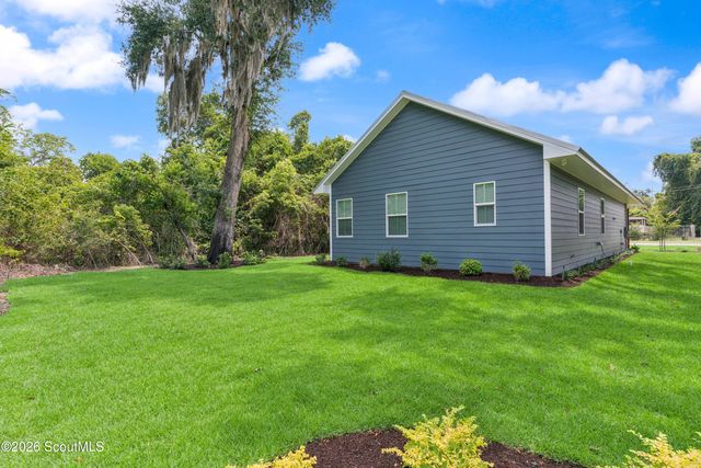 807 Elbert Street, Darien, GA 31305