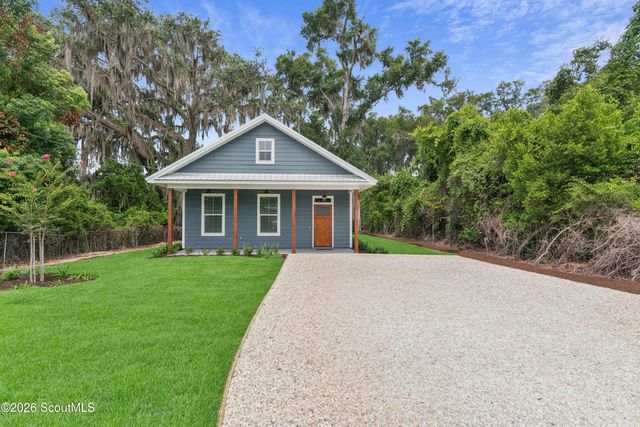 807 Elbert Street, Darien, GA 31305