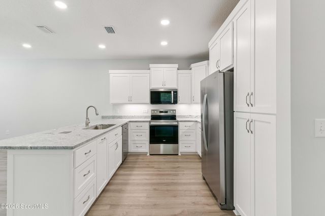 807 Elbert Street, Darien, GA 31305