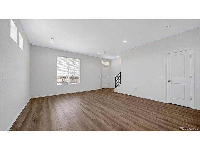 22401 E 46th Ave, Aurora, CO 80019