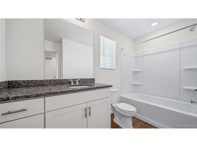 22401 E 46th Ave, Aurora, CO 80019