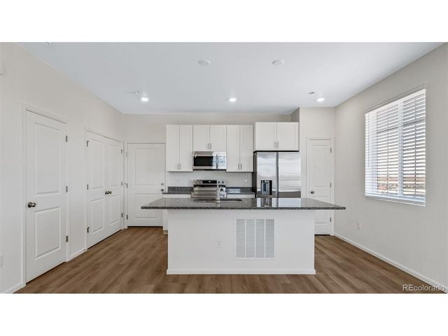 22401 E 46th Ave, Aurora, CO 80019