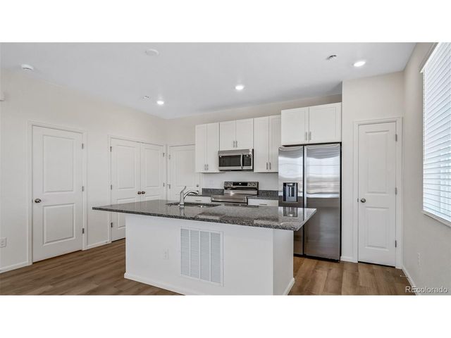 22401 E 46th Ave, Aurora, CO 80019