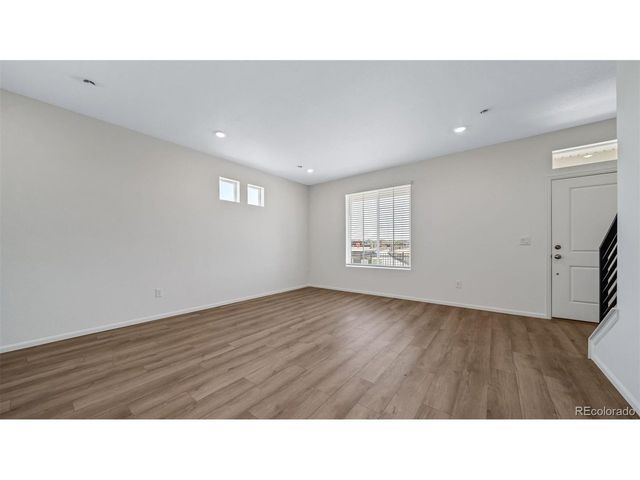 22401 E 46th Ave, Aurora, CO 80019