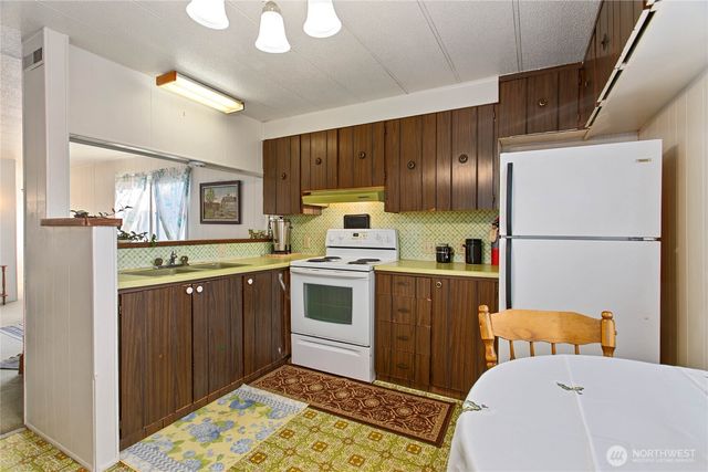 4825 Birch Drive, Blaine, WA 98230