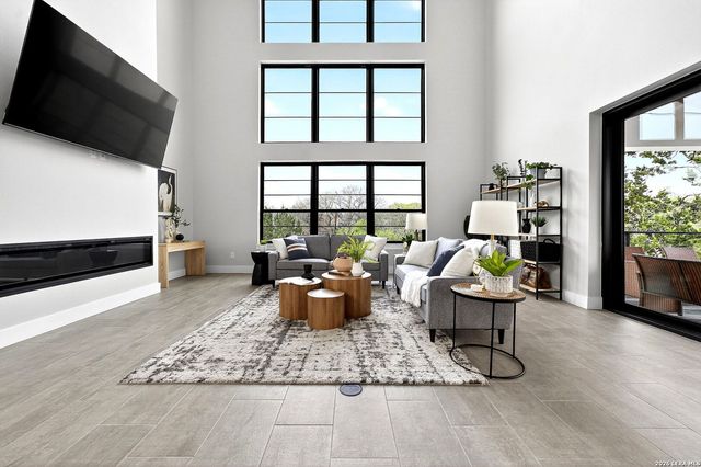 8024 Alton, Selma, TX 78154