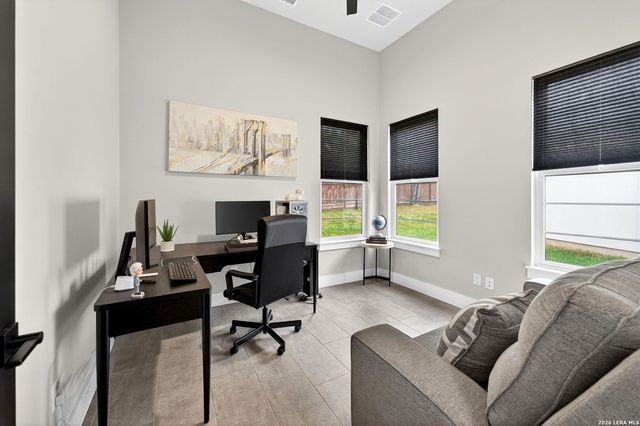 8024 Alton, Selma, TX 78154