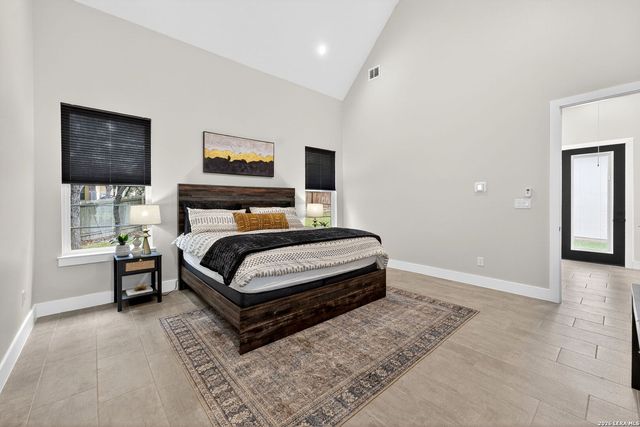 8024 Alton, Selma, TX 78154