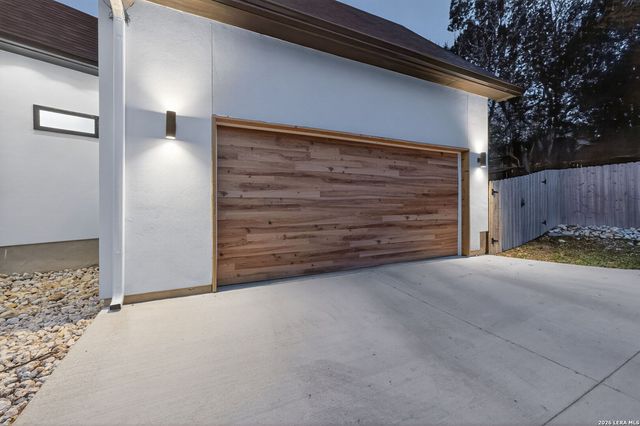 8024 Alton, Selma, TX 78154