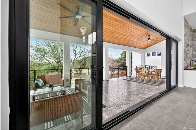 8024 Alton, Selma, TX 78154