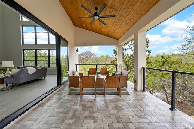 8024 Alton, Selma, TX 78154