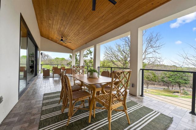 8024 Alton, Selma, TX 78154