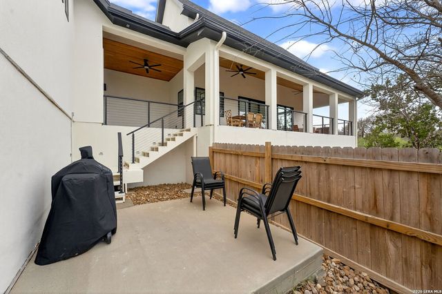 8024 Alton, Selma, TX 78154