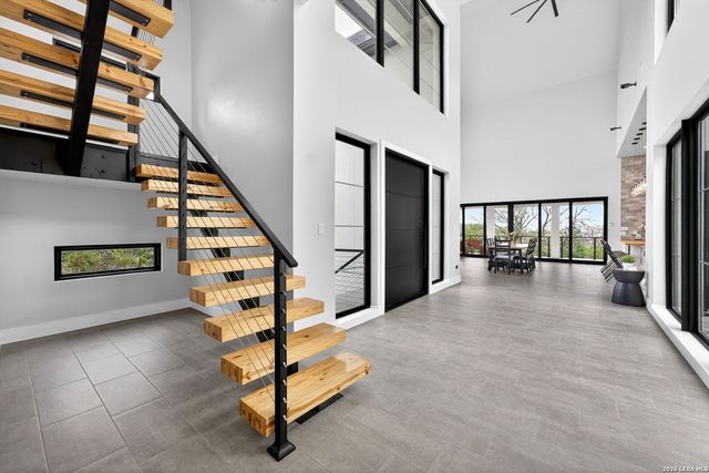 8024 Alton, Selma, TX 78154