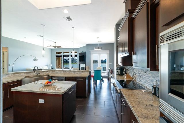 4401 Lake Superior Dr, Corpus Christi, TX 78413