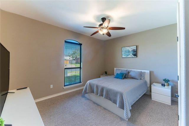 4401 Lake Superior Dr, Corpus Christi, TX 78413