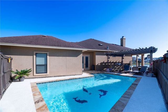 4401 Lake Superior Dr, Corpus Christi, TX 78413