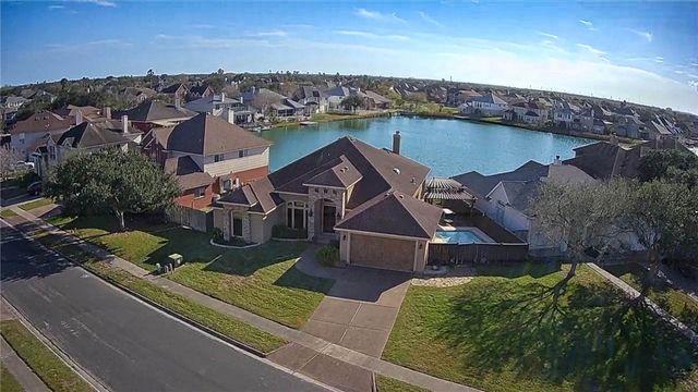 4401 Lake Superior Dr, Corpus Christi, TX 78413