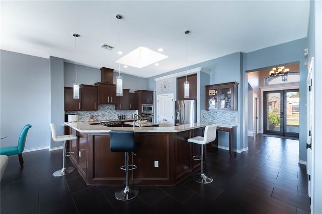 4401 Lake Superior Dr, Corpus Christi, TX 78413