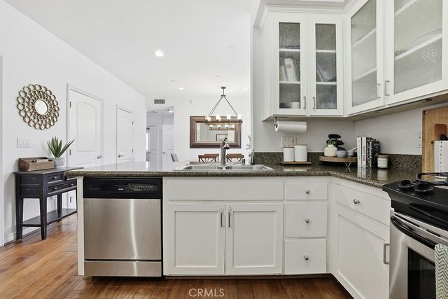 11504 Moorpark Street 203, Studio City, CA 91602