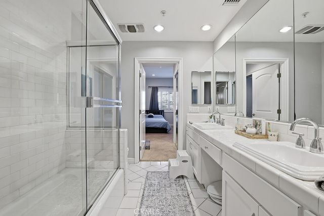 11504 Moorpark Street 203, Studio City, CA 91602