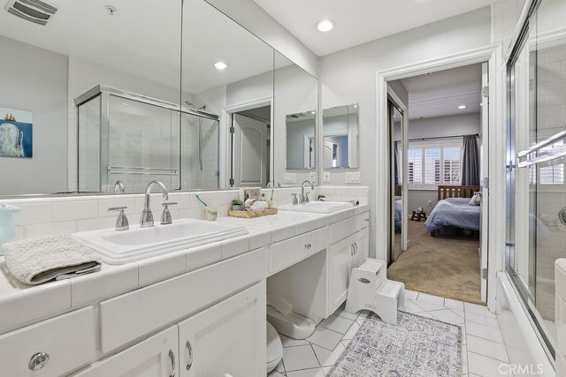 11504 Moorpark Street 203, Studio City, CA 91602