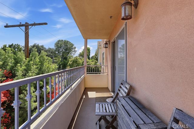 11504 Moorpark Street 203, Studio City, CA 91602