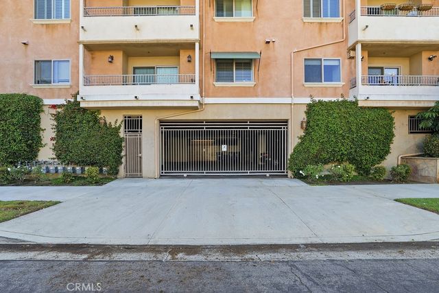 11504 Moorpark Street 203, Studio City, CA 91602
