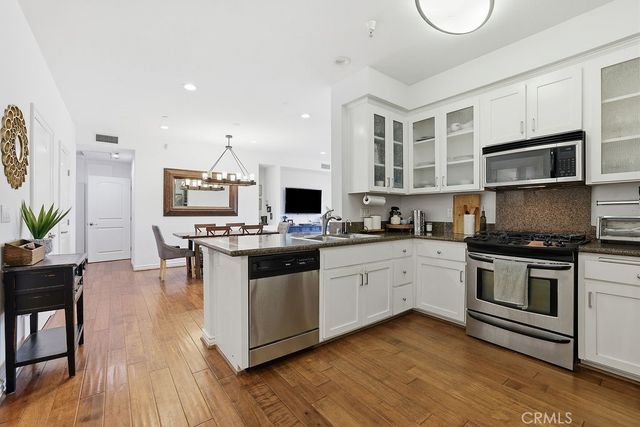 11504 Moorpark Street 203, Studio City, CA 91602