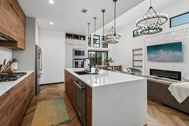 3075 Tall Oaks Court, Corinth, TX 76210
