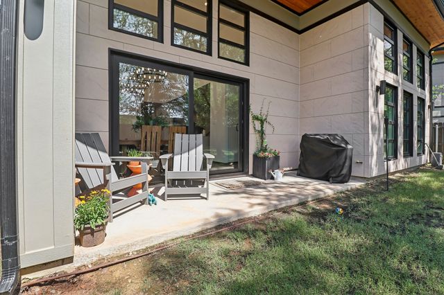 3075 Tall Oaks Court, Corinth, TX 76210