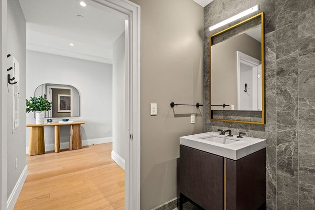 380 Harrison Avenue PH1G, Boston, MA 02118