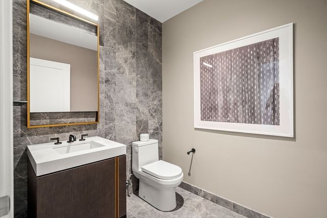 380 Harrison Avenue PH1G, Boston, MA 02118