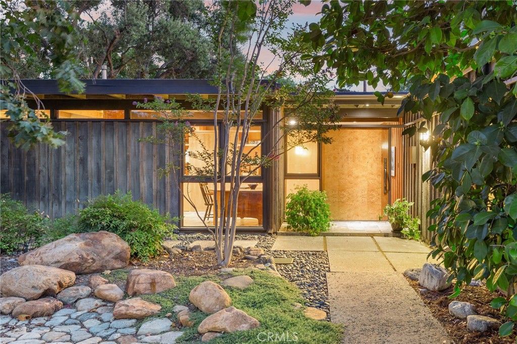 Image 1 of property listing at 1343 Via Zurita Street, Claremont, CA 91711