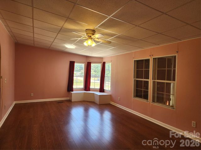 189 Brook Creek Drive, Troutman, NC 28166