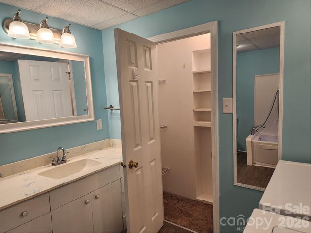 189 Brook Creek Drive, Troutman, NC 28166