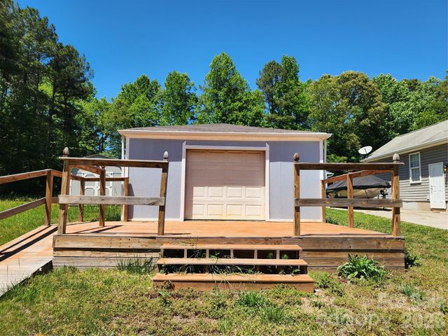 189 Brook Creek Drive, Troutman, NC 28166