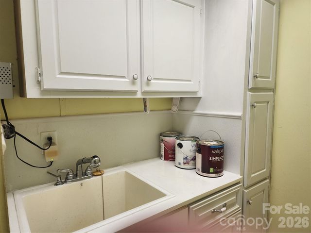 189 Brook Creek Drive, Troutman, NC 28166