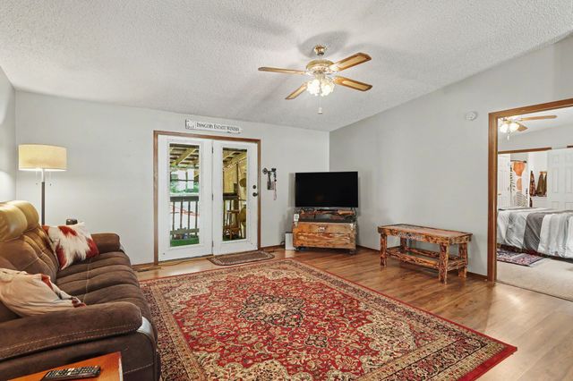 131 Holiday Acres Dr, Springville, TN 38256